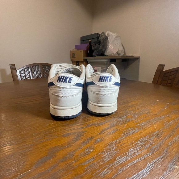 Nike dunks

Size 10.5 - Picture 4 of 6